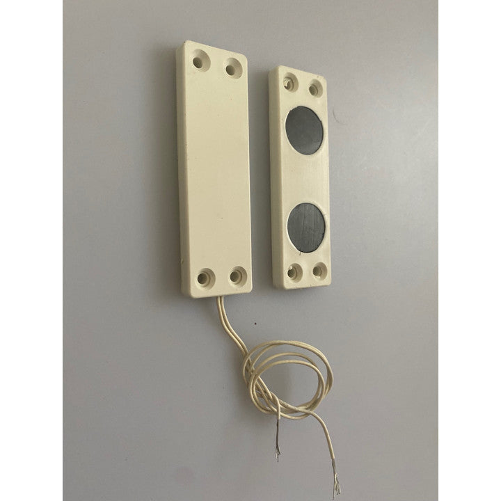Detecteur ouverture magnetique alarme contact nf saillie tolerance 3cm capteur ae/455 AE455 ECLATS DESTOCKAGE