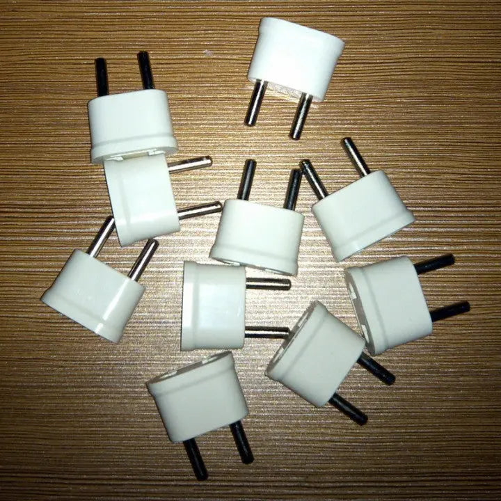 Adaptateur blanc prise electrique secteur voyage us vers fiche euro chine japon canada destockage - ECLATS DESTOCKAGE