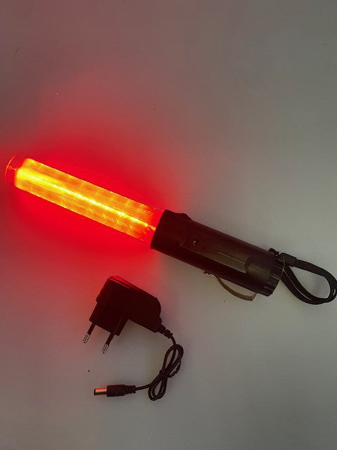 Baton lumineux 26cm led rouge + batterie rechargeable + chargeur 220v 5v support magnetique ECLATS DESTOCKAGE