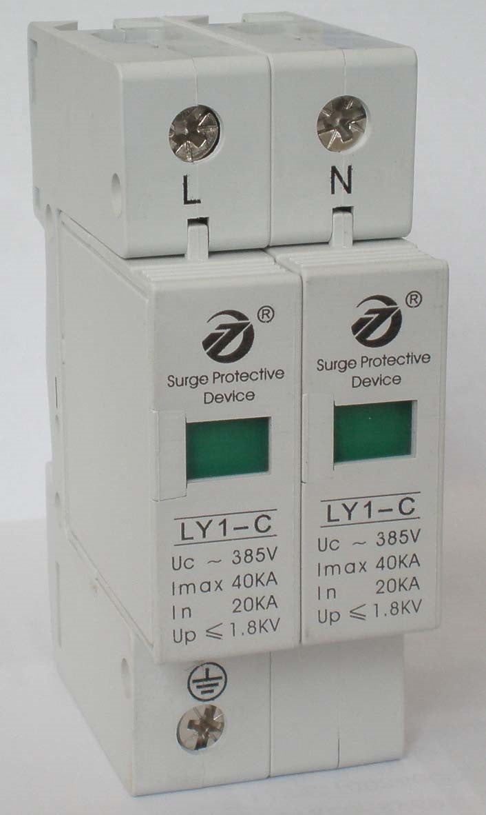 Parafoudre monophasé 2 pole type 2 40ka rail din 220v 275v parasurtenseur ly1 c40 2p ECLATS DESTOCKAGE