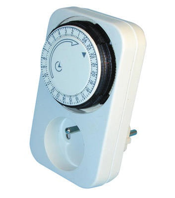 Prise programmable mecanique journalier interieure elro ECLATS DESTOCKAGE