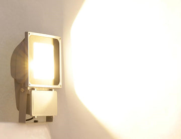Projecteur led cob 100w 220v remplace halogène d'une puissance de 400 à 500w ECLATS DESTOCKAGE
