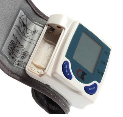 Tensiometre automatique appareil controle poul homme cardiaque pression ECLATS DESTOCKAGE