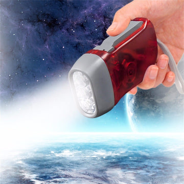 Torche lampe lumiere 3 leds dynamo eclairage energie renouvelable economique ECLATS DESTOCKAGE