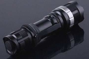 Torche led 3w zoom cree lumière q5 600 800 lumen 3 modes eclairage zoom aluminum ECLATS DESTOCKAGE