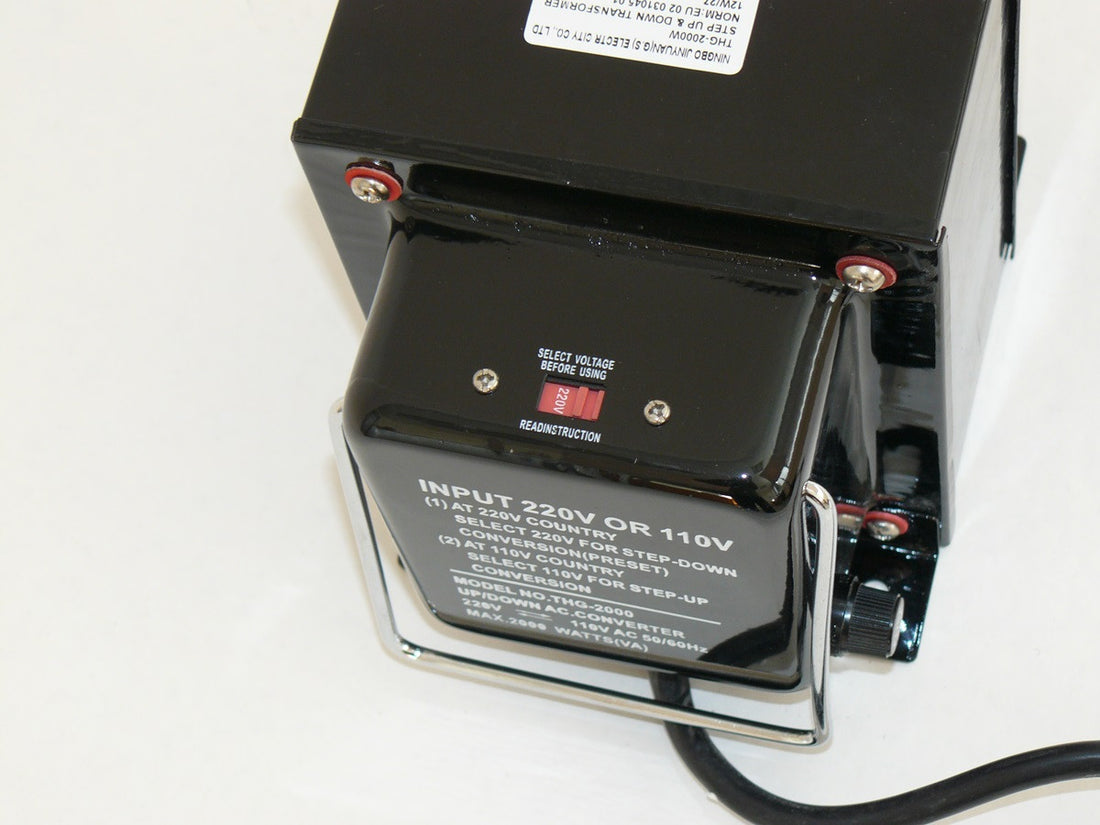 Transformateur 110 220v 1500 watts réversible changeur convertisseur tension 230v 115v 120v - ECLATS DESTOCKAGE